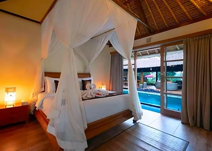 Puri Bougenville-ubud ホテル 4*